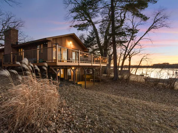 3440 Kings Point Rd, Excelsior, MN 55331