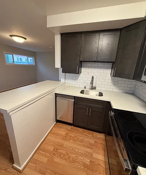 5 Ruth St #5 — Photo 8