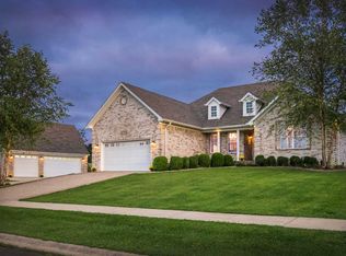 48 Oak Leaf Ct, Taylorsville, KY 40071
