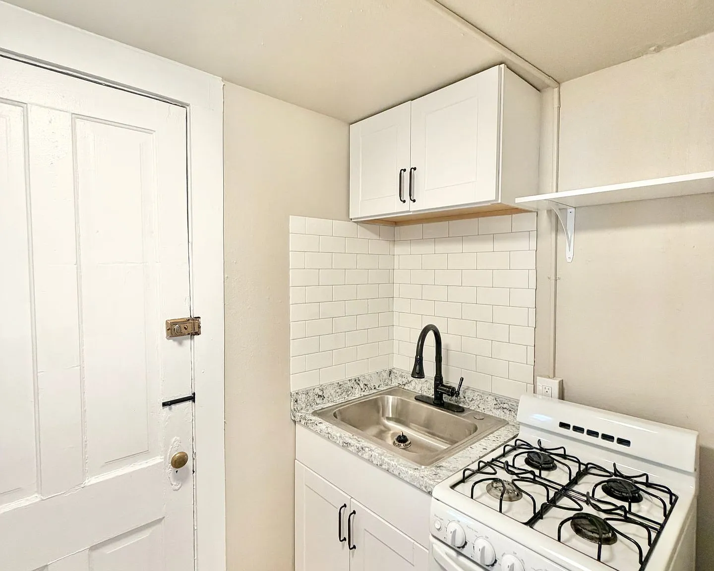 Downtown 2-Bedroom Just Blocks from Colorado College — Photo 1