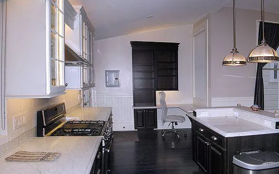 335 Bartlett St — Photo 18