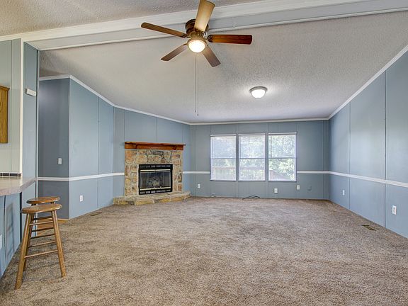 3rd image of 139 Primrose Ln