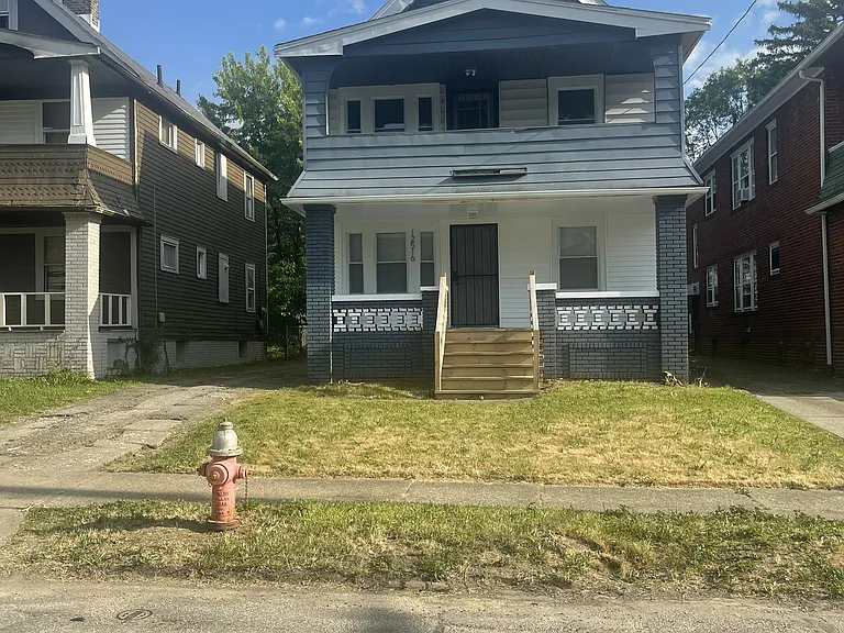 Griffing Ave — Photo 1