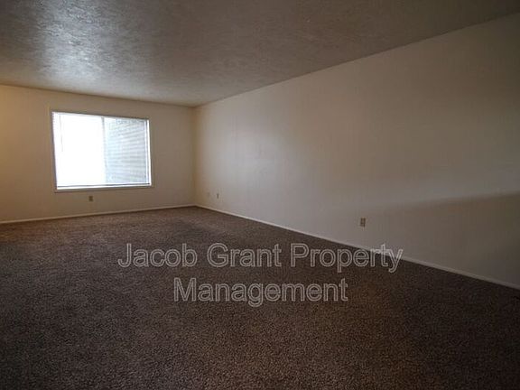 5th image of 760 Whittier St