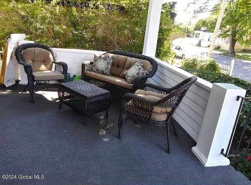 2nd image of 224 Kingsboro Avenue