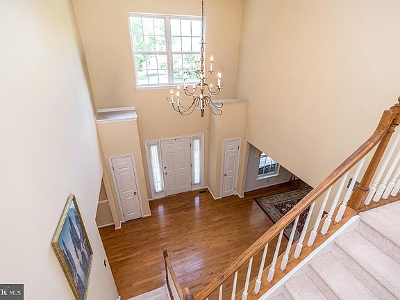 5th image of 819 Fulton Ave