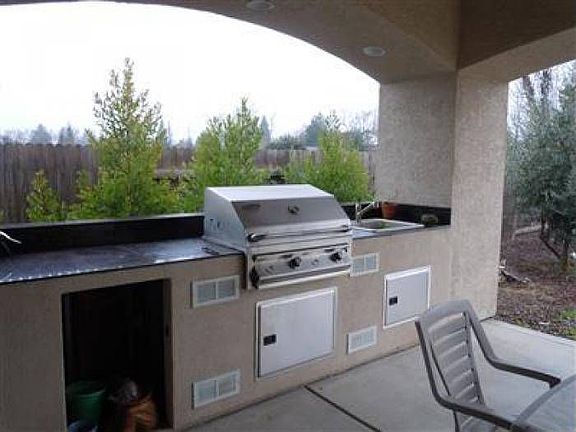 5th image of 6921 Thayer Way