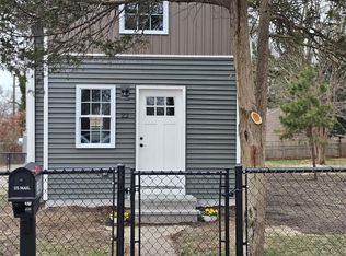 22 Log Rd, Patchogue, NY 11772