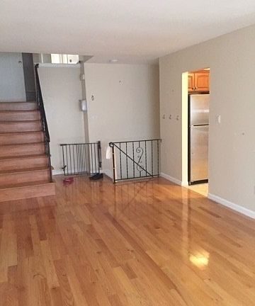 5th image of 24060 67th Ave #2