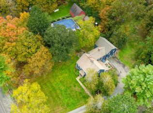 40 Flat Swamp Rd, Newtown, CT 06470