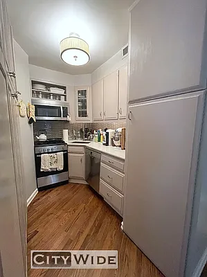 Rented by City Wide Apartments | media 10