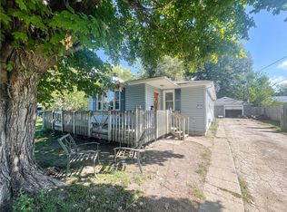 1909 E 22nd St, Des Moines, IA 50317