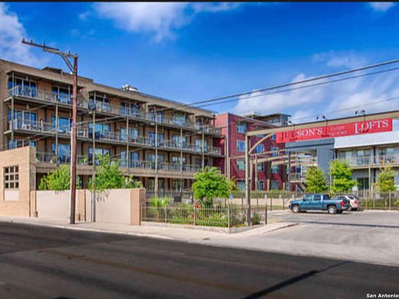 2nd image of 831 S FLORES ST #2313
