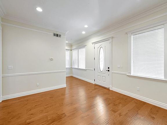 2nd image of 757 Nirasa Ln