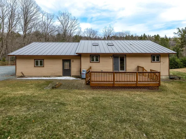 38 Thompson Road, Newbury, VT 05051
