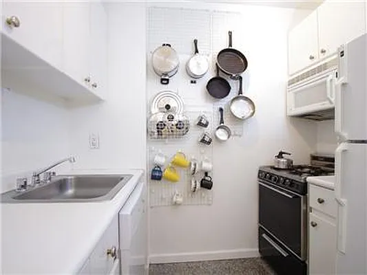 Rented by Sotheby's International Realty | media 5