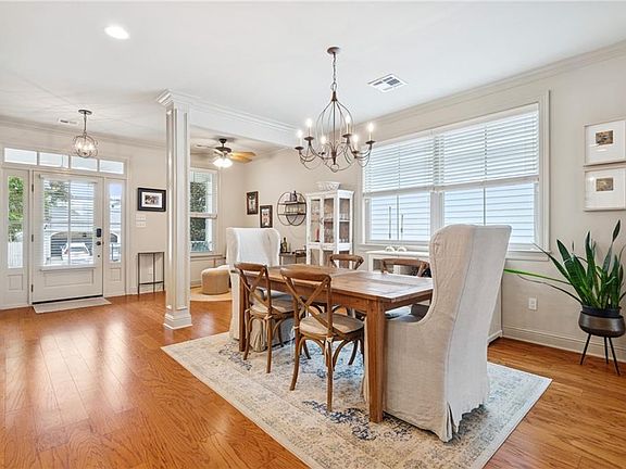 5th image of 313 Mouton St