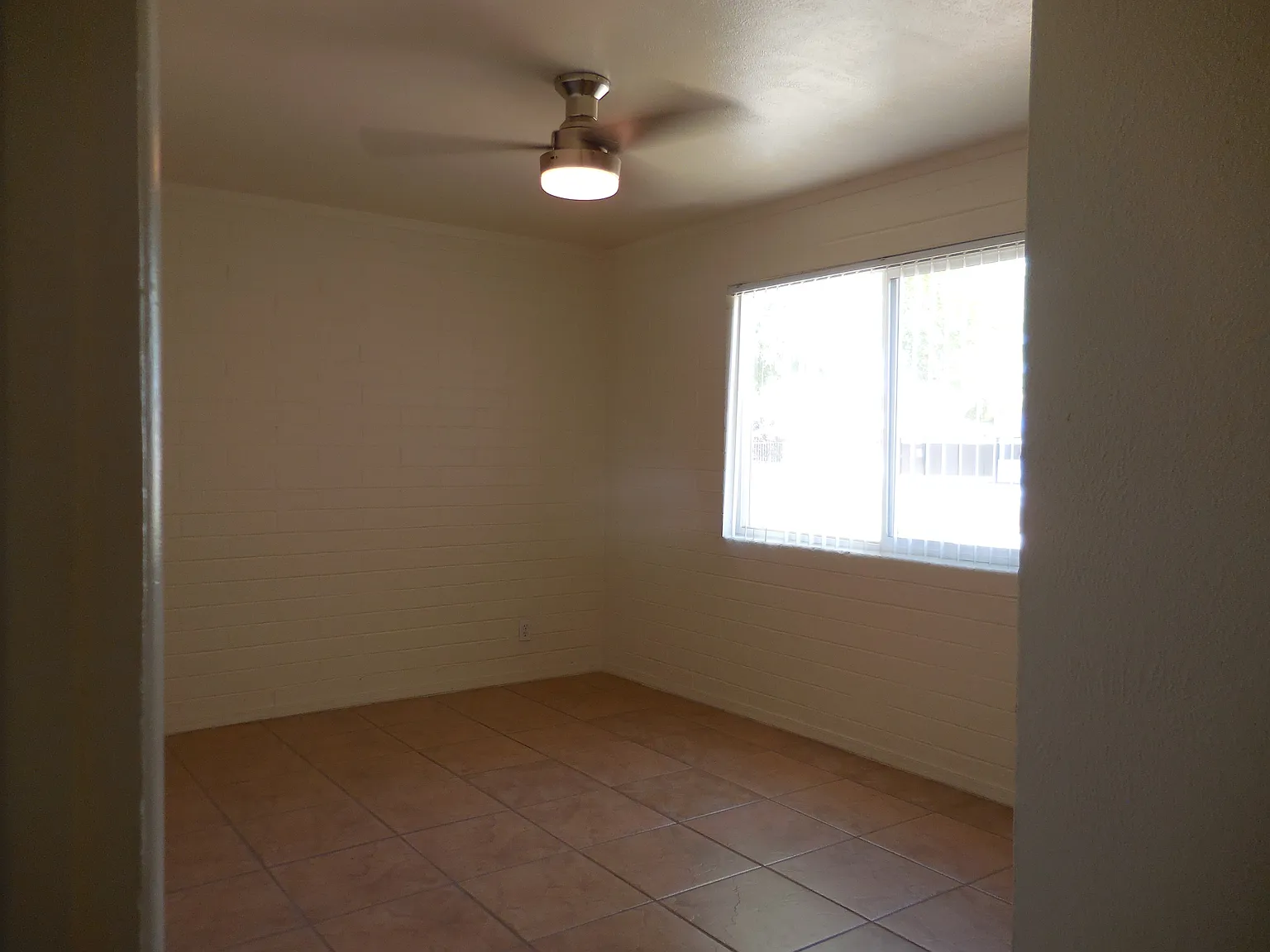 2 bed, 750 sqft, $1,350 — Photo 3