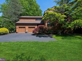 10 Indian Run Rd, Princeton Junction, NJ 08550