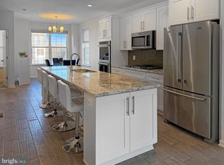 9713 Weshire Dr, Upper Marlboro, MD 20774