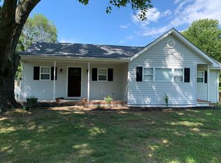 232 Boyse Point Cir, Montross, VA 22520