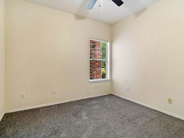 10610 Stone Falls Ln — Photo 18