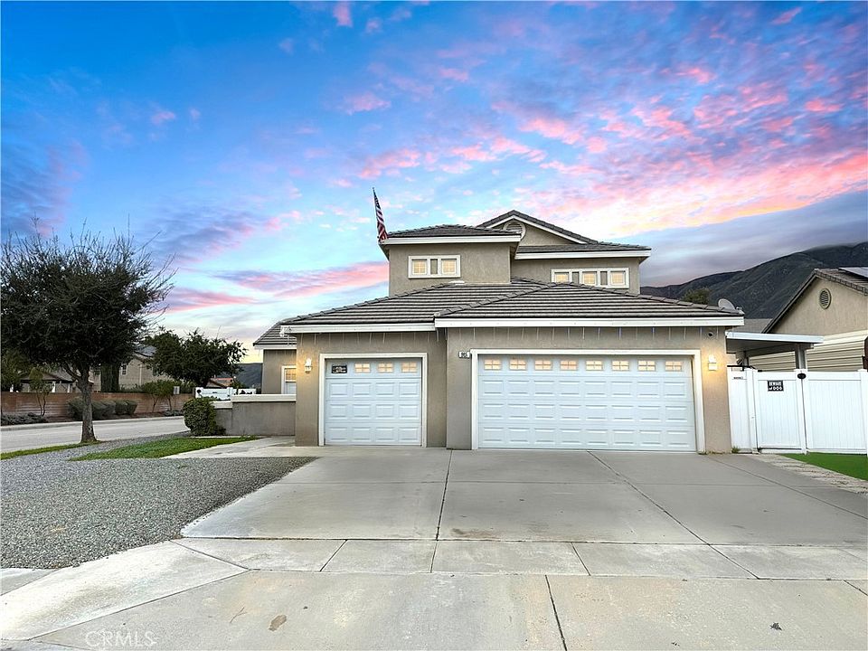 1st image of 965 Cypress Dr
