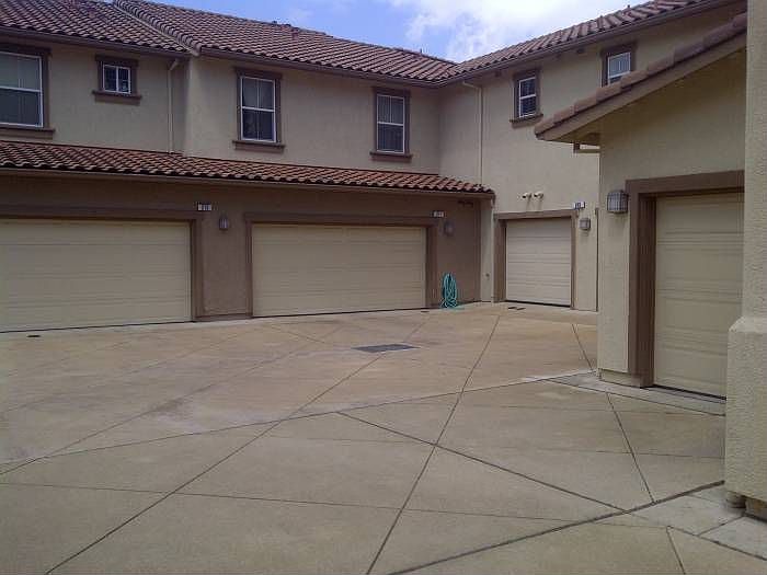 1st image of 211 Carmel St