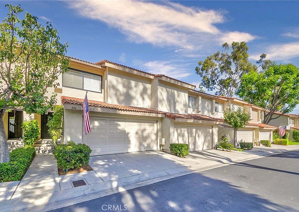 1st image of 926 Whitewater Dr