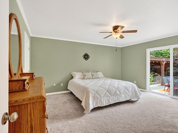 4th image of 2241 Pimlico Way
