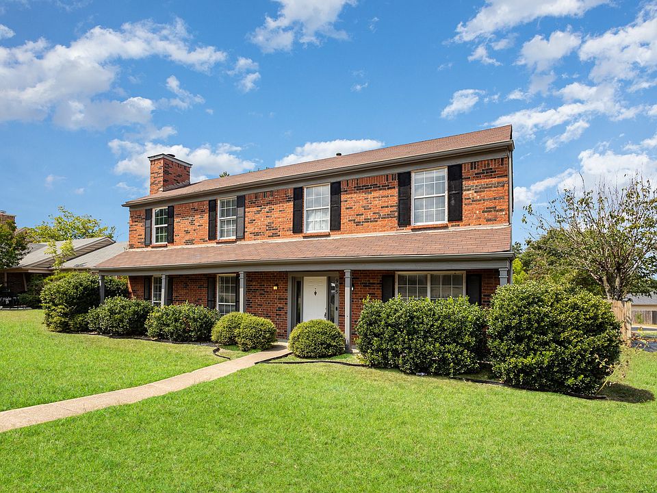 1st image of 905 Eagle Dr