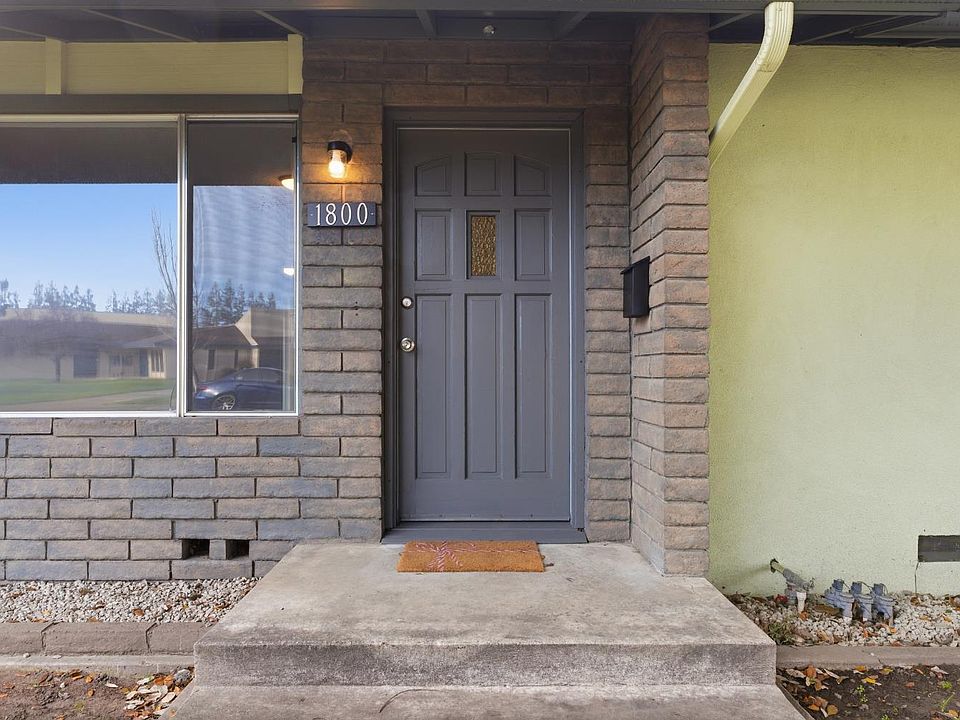 1st image of 1800 Rockford Ave #1