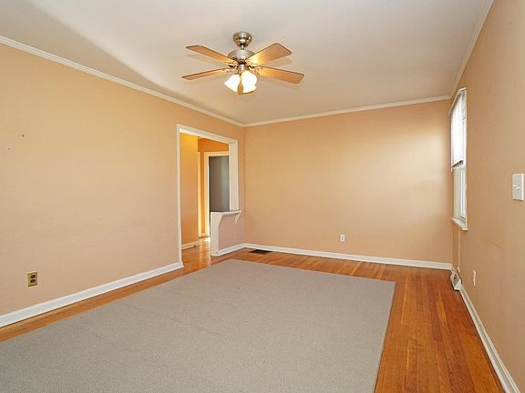 5th image of 5202 Saguin St