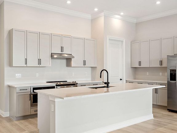 5th image of 11375 SW Pietra Way