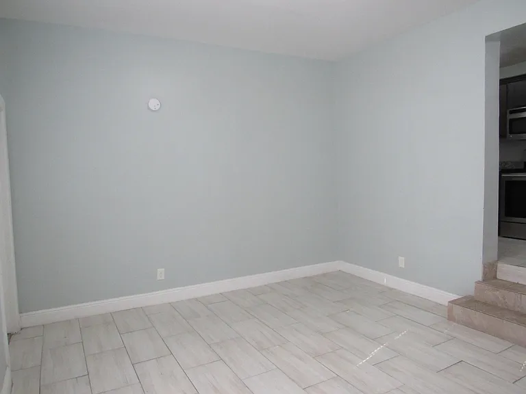 4283 Cocoanut Rd #3 — Photo 3