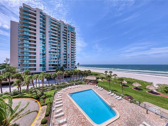 4th image of 1480 Gulf Blvd APT 402