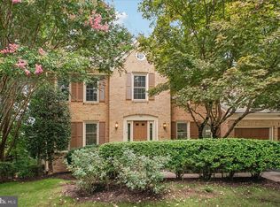 7830 Belleflower Dr, Springfield, VA 22152