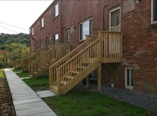54 Hampshire Ln APT 24, Gibsonia, PA 15044