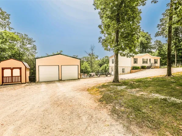 106 Hidden Springs Pl, Dittmer, MO 63023