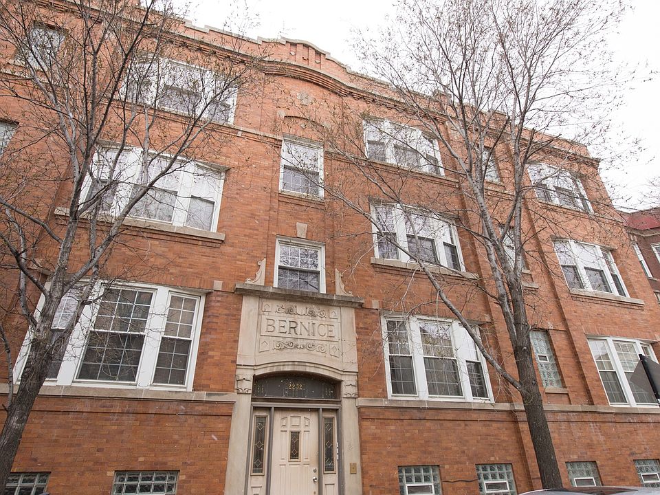 1st image of 2252 W Augusta Blvd #11