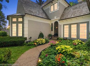 5423 Bristol Parke Dr, Clarkston, MI 48348