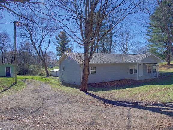 2nd image of 304 Pennycuff Ave