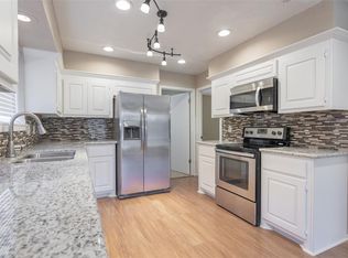 2426 Aprilmont Dr, Sugar Land, TX 77498