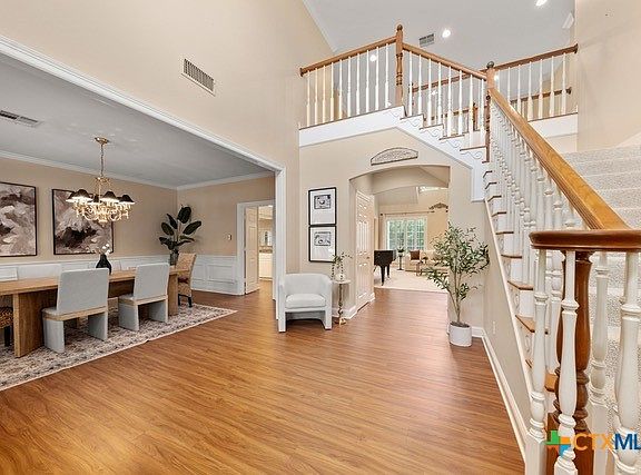 4th image of 2034 Oak Glen Dr