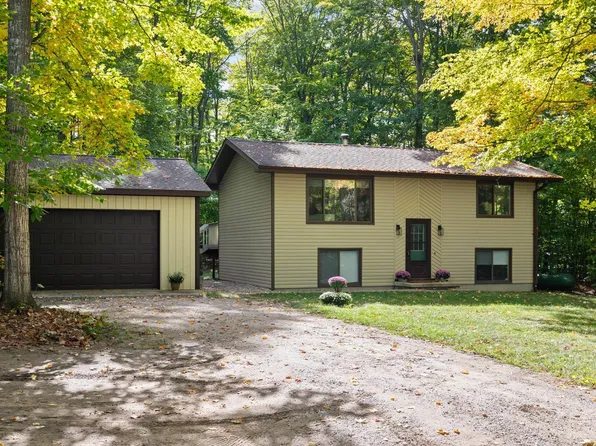 18613 Cedar Run Rd, Traverse City, MI 49684