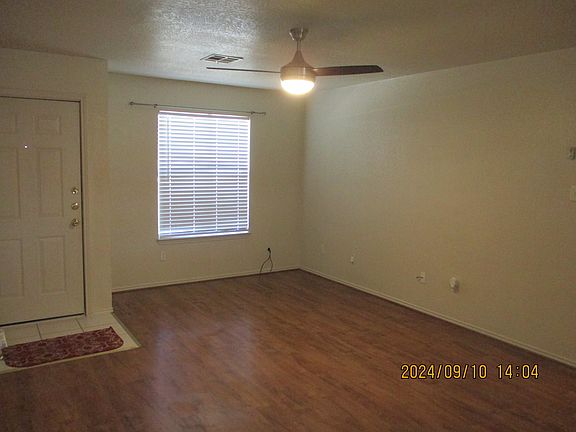 5th image of 163 Armadillo Ln #B