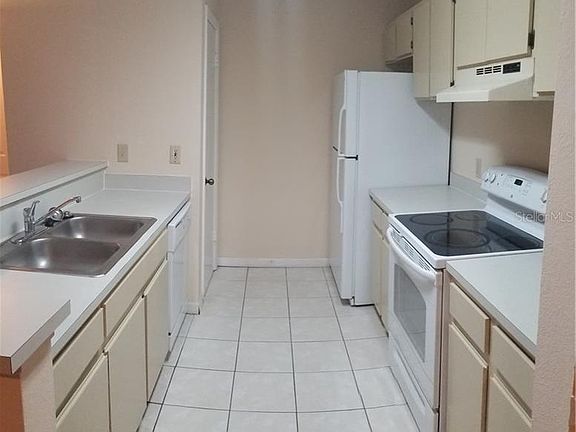 2nd image of 9481 Highland Oak Dr Unit 502