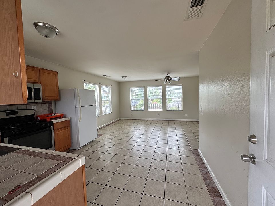 1st image of 4821 Topanga Canyon Blvd