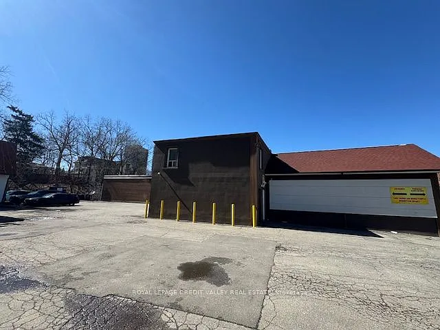 2 bed, $2,200 — Photo 4