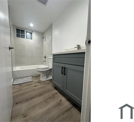 5th image of 1036 W 98th St #3